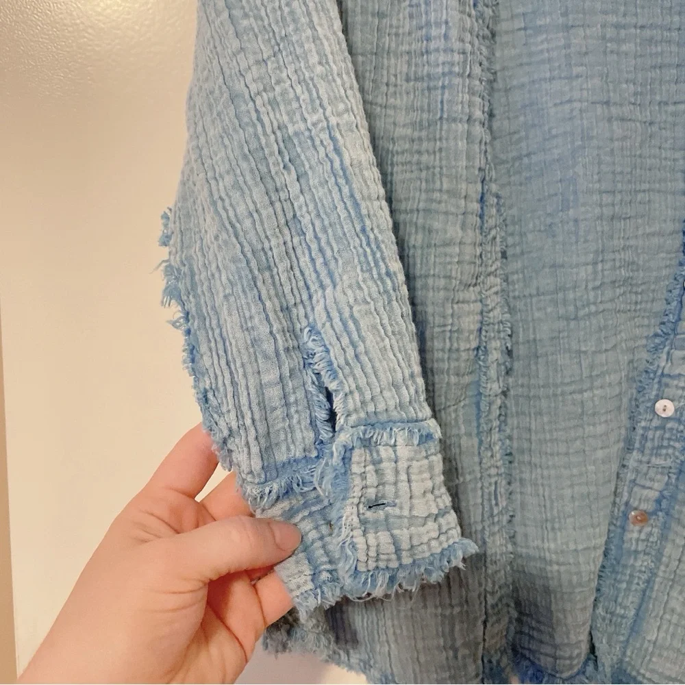 HerringStones Blue Raw Hem Button Down Blouse Size M - Picture 5 of 10